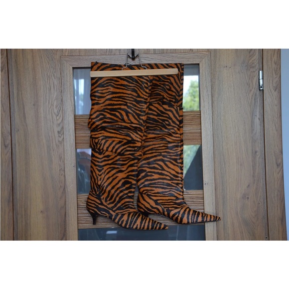 ZARA  ZEBRA LEATHER ANIMAL PRINT KITTEN HEEL BOOTS 7000/001 RARE US 7.5 EU 38 - Picture 6 of 12